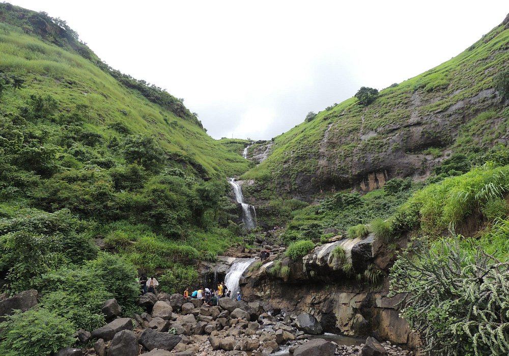 karjat-main-arrtaction